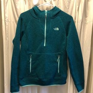 NorthFace slim fit quarter zip hooded sweatshirt